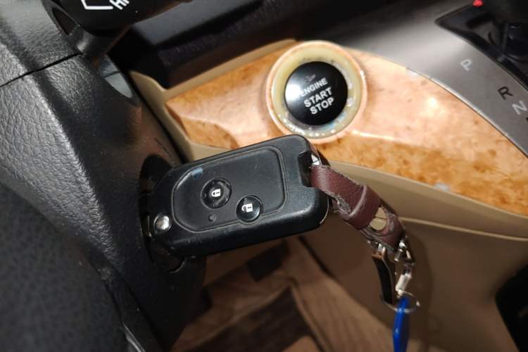 Used Honda Odyssey 2009 2.4L Luxury Edition Vehicle Key