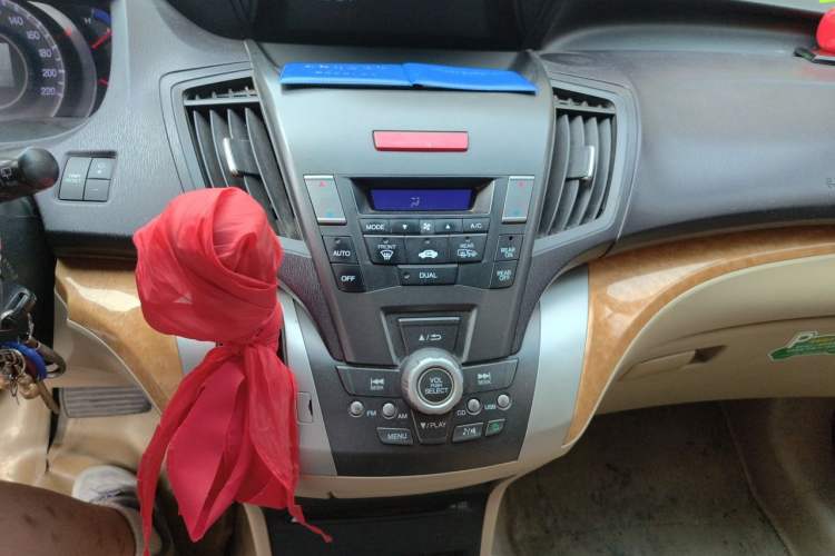 Used Honda Odyssey 2009 2.4L Luxury Edition Audio And AC Panel