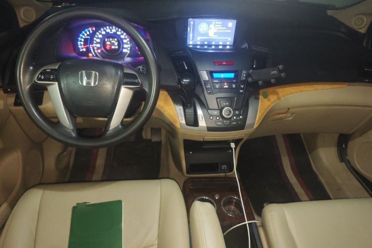 Used Honda Odyssey 2009 2.4L Comfort Edition Center Console