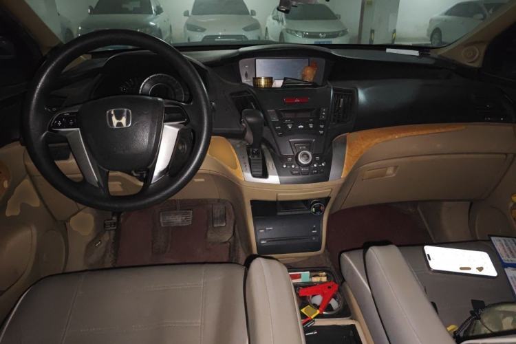 Used Honda Odyssey 2009 2.4L Comfort Edition Center Console