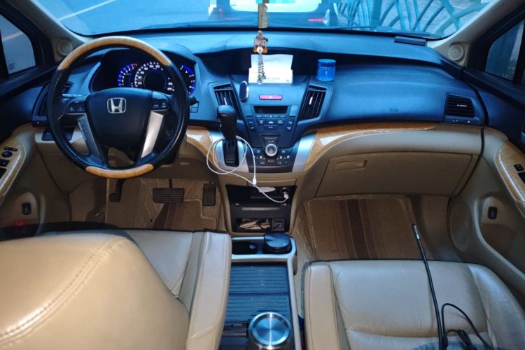 Used Honda Odyssey 2009 2.4L Luxury Edition Center Console