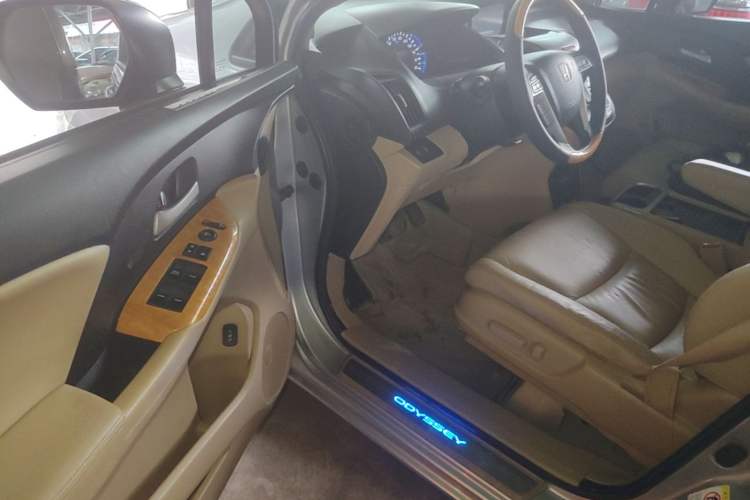 Used Honda Odyssey 2009 2.4L Luxury Edition Driver Seat