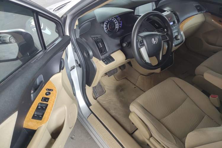 Used Honda Odyssey 2009 2.4L Comfort Edition Driver Seat