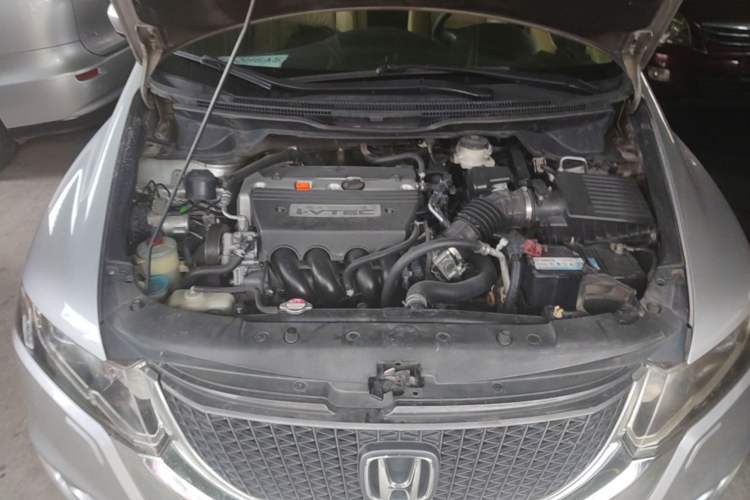 Used Honda Odyssey 2009 2.4L Luxury Edition Engine Bay