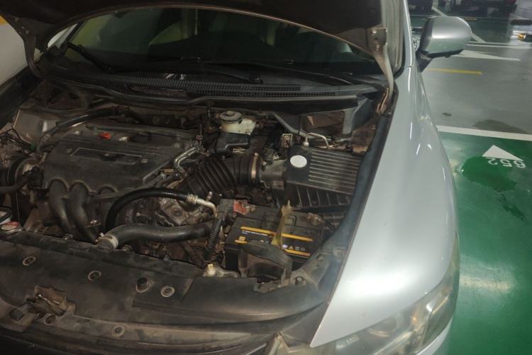 Used Honda Odyssey 2009 2.4L Comfort Edition Engine Bay Left