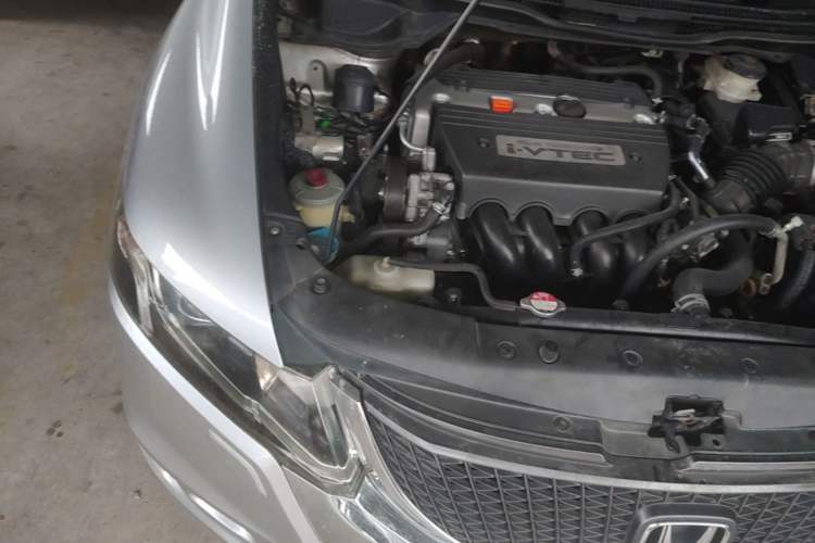 Used Honda Odyssey 2009 2.4L Luxury Edition Engine Bay Right