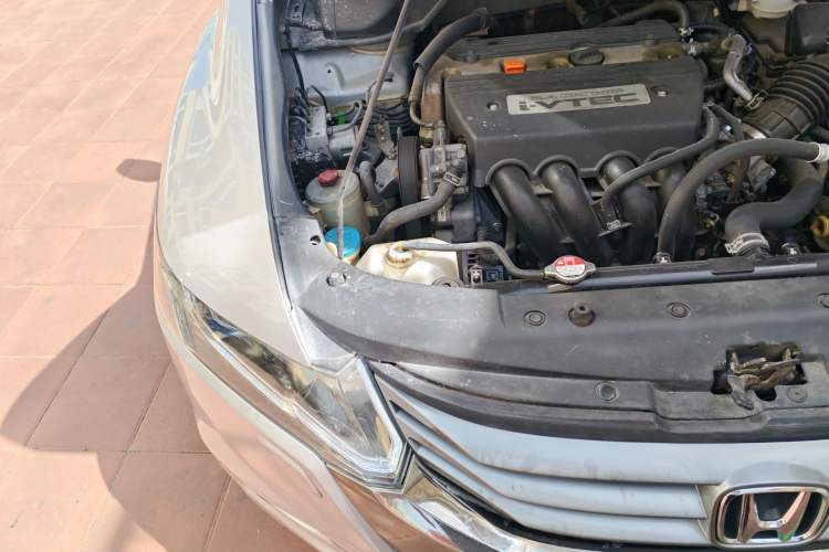 Used Honda Odyssey 2009 2.4L Leading Edition Engine Bay Right