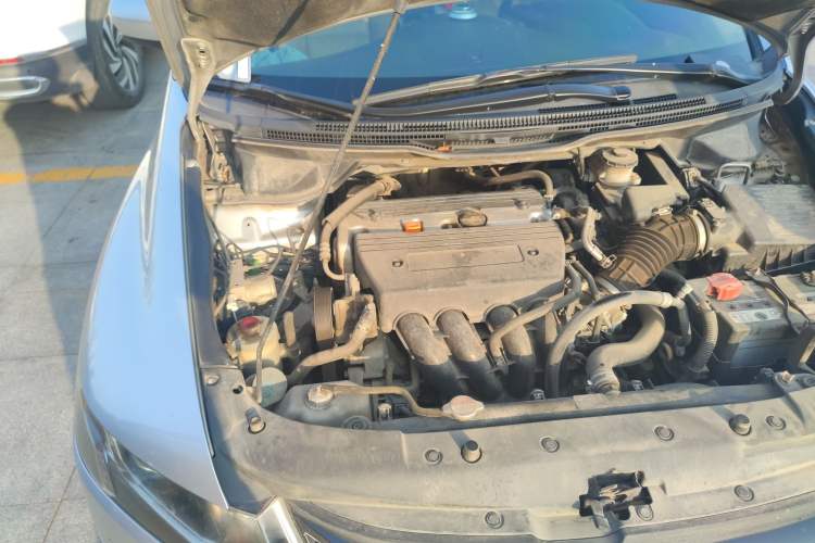 Used Honda Odyssey 2009 2.4L Luxury Edition Engine Bay Right