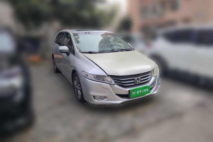 Used Honda Odyssey 2009 2.4L Luxury Edition Front Right 45 Deg