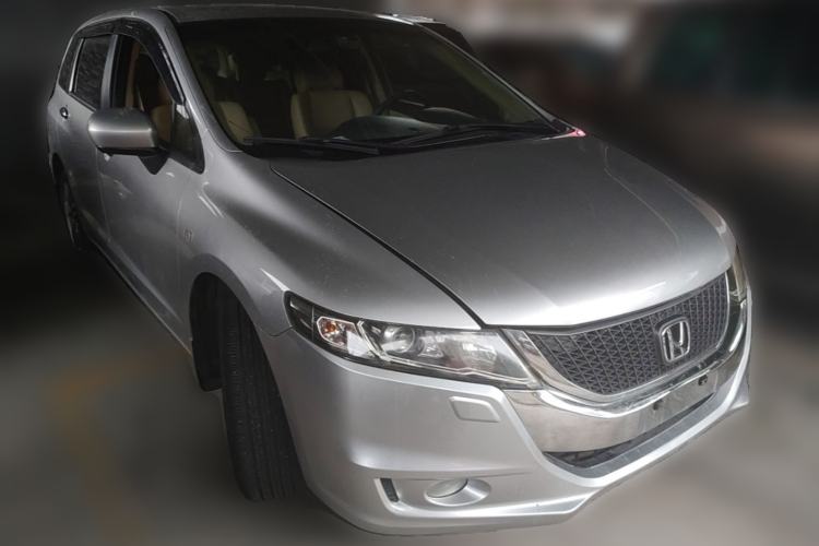 Used Honda Odyssey 2009 2.4L Luxury Edition Front Right 45 Deg
