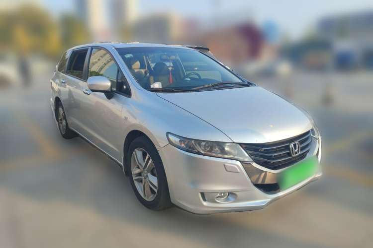 Used Honda Odyssey 2009 2.4L Luxury Edition Front Right 45 Deg