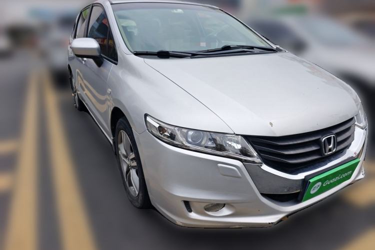 Used Honda Odyssey 2009 2.4L Luxury Edition Front Right 45 Deg