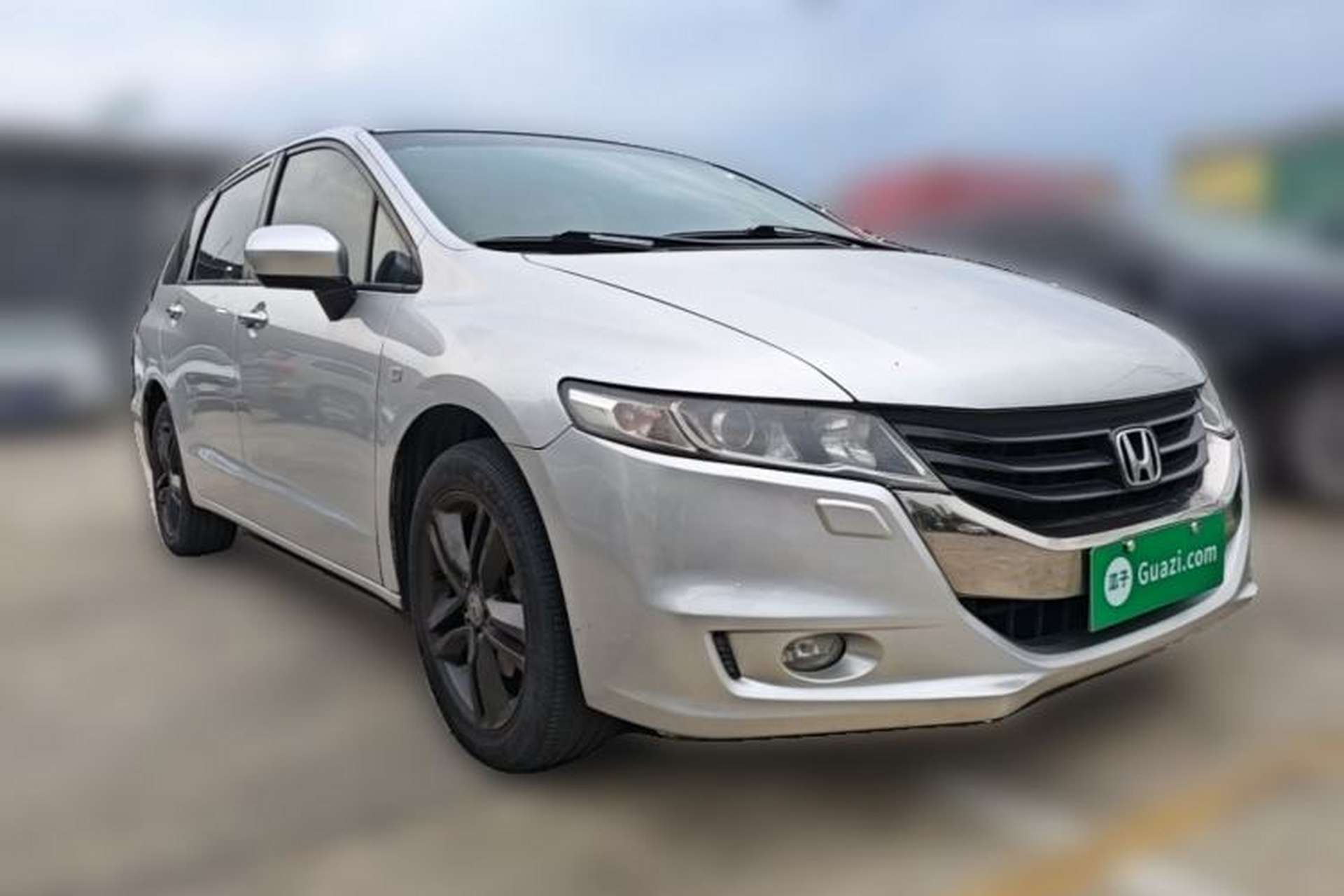 Used Honda Odyssey 2009 2.4L Luxury Edition Front Right 45 Deg