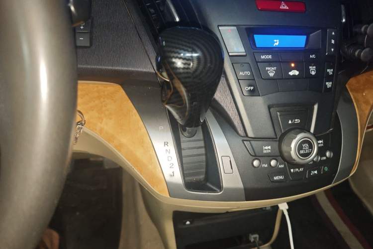 Used Honda Odyssey 2009 2.4L Comfort Edition Gear Lever