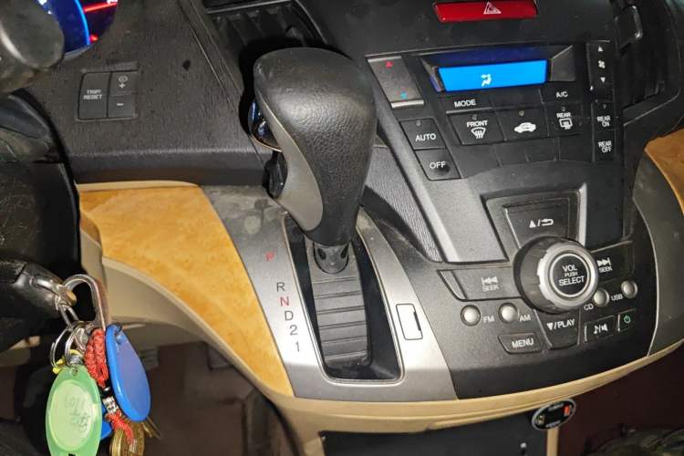 Used Honda Odyssey 2009 2.4L Comfort Edition Gear Lever