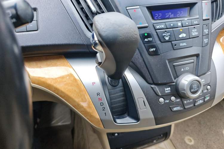 Used Honda Odyssey 2009 2.4L Luxury Edition Gear Lever