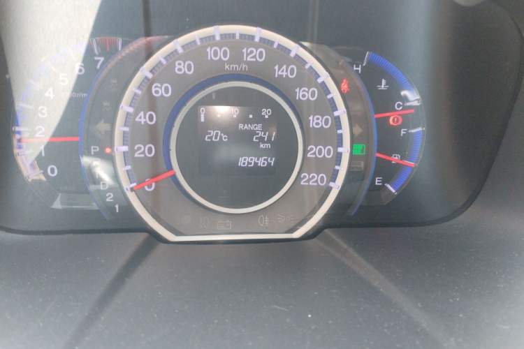 Used Honda Odyssey 2009 2.4L Leading Edition Odometer Close Up