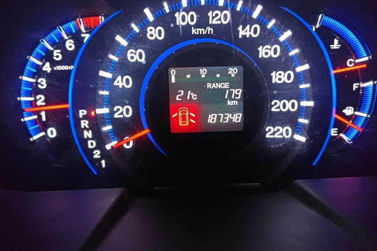 Used Honda Odyssey 2009 2.4L Comfort Edition Odometer Close Up