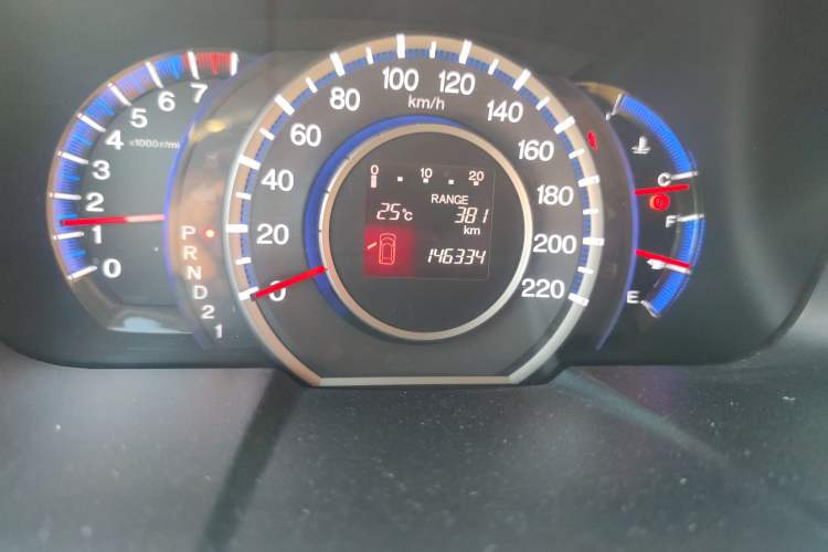 Used Honda Odyssey 2009 2.4L Luxury Edition Odometer Close Up