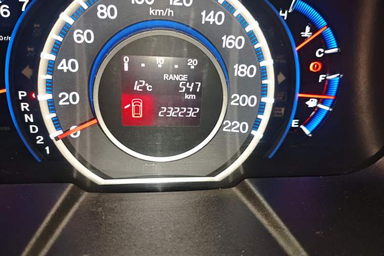 Used Honda Odyssey 2009 2.4L Luxury Edition Odometer Close Up