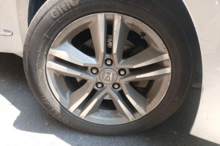 Used Honda Odyssey 2009 2.4L Leading Edition Right Front Wheel Hub