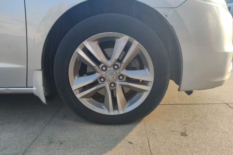 Used Honda Odyssey 2009 2.4L Luxury Edition Right Front Wheel Hub