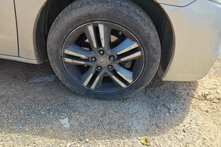 Used Honda Odyssey 2009 2.4L Luxury Edition Right Front Wheel Hub