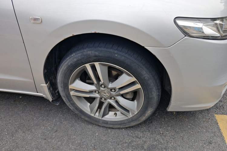 Used Honda Odyssey 2009 2.4L Luxury Edition Right Front Wheel Hub
