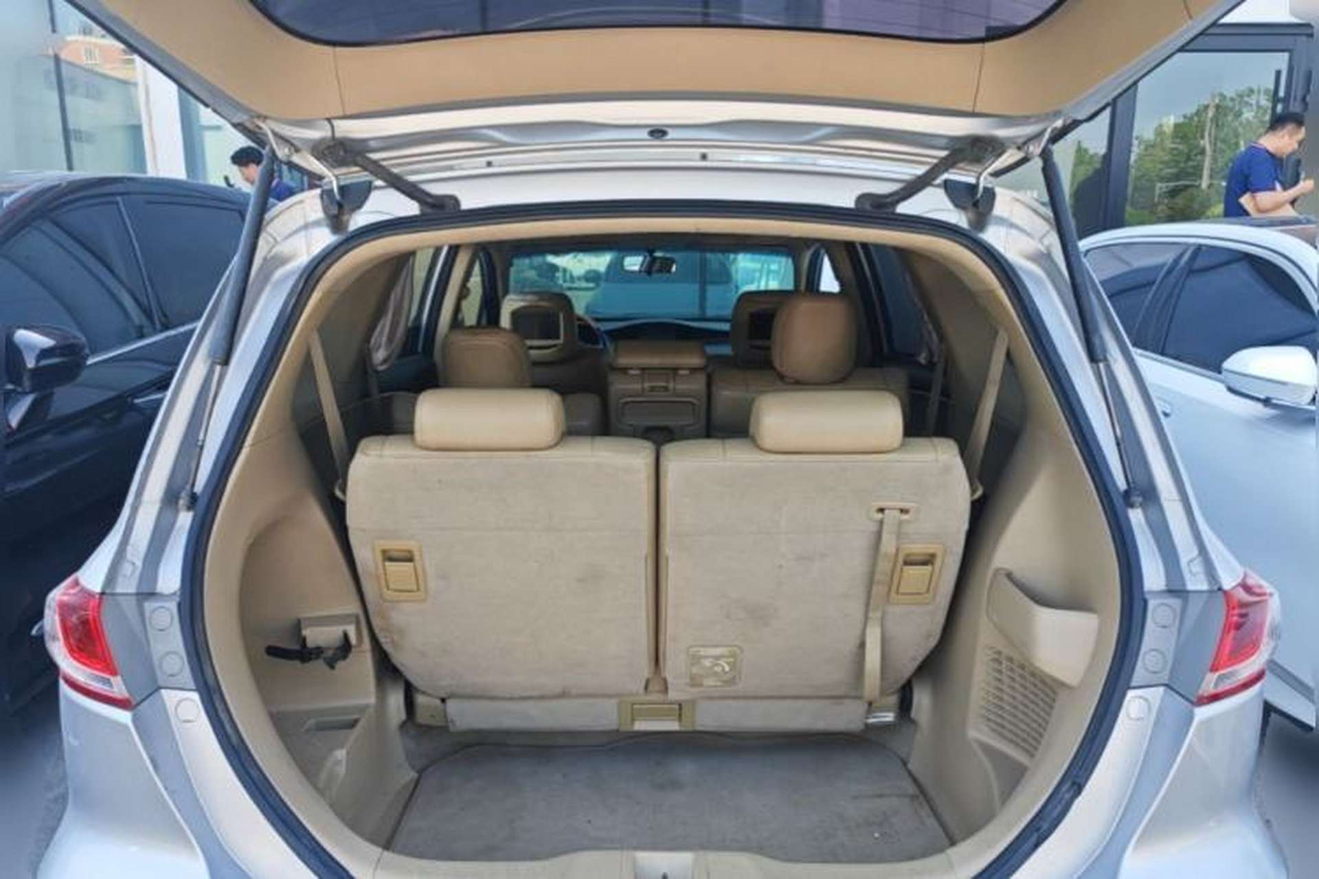 Used Honda Odyssey 2009 2.4L Luxury Edition Trunk