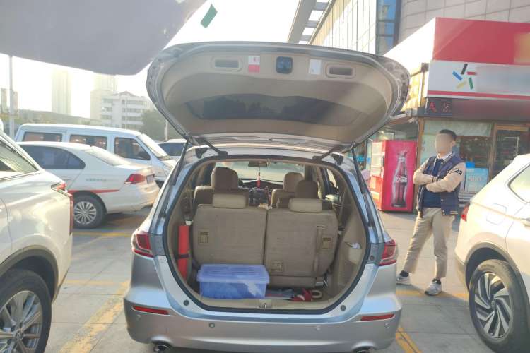 Used Honda Odyssey 2009 2.4L Luxury Edition Trunk