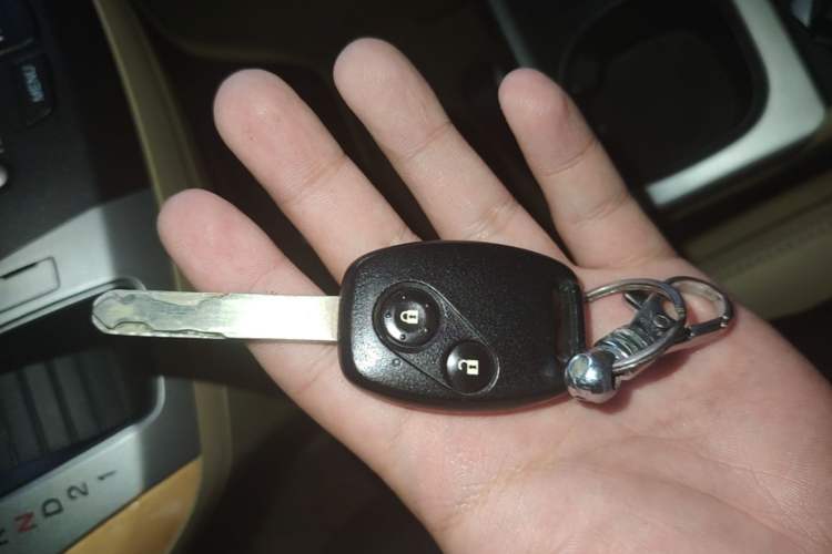 Used Honda Odyssey 2009 2.4L Luxury Edition Vehicle Key