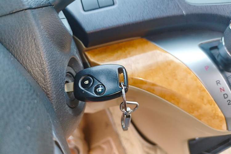 Used Honda Odyssey 2009 2.4L Luxury Edition Vehicle Key
