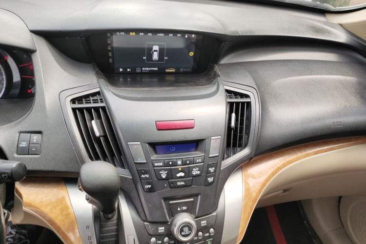 Used Honda Odyssey 2009 2.4L Luxury Edition Audio And AC Panel