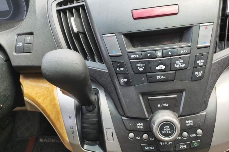 Used Honda Odyssey 2009 2.4L Luxury Edition Gear Lever