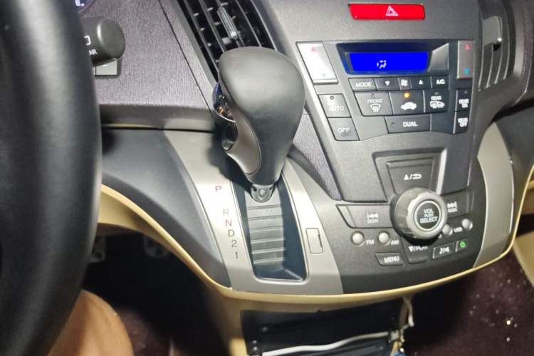 Used Honda Odyssey 2009 2.4L Luxury Edition Gear Lever