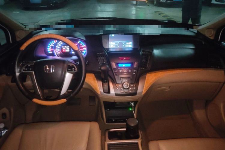 Used Honda Odyssey 2009 2.4L Luxury Edition Interior 2