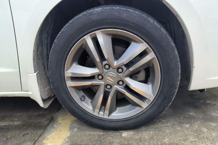Used Honda Odyssey 2009 2.4L Luxury Edition Right Front Wheel Hub