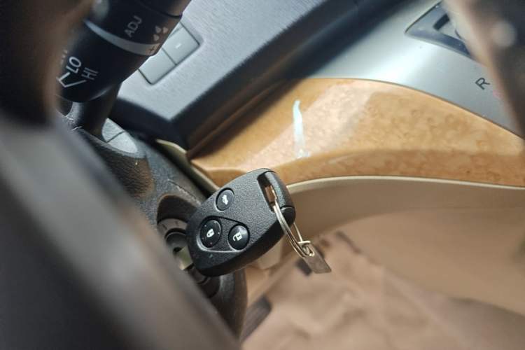 Used Honda Odyssey 2009 2.4L Luxury Edition Vehicle Key