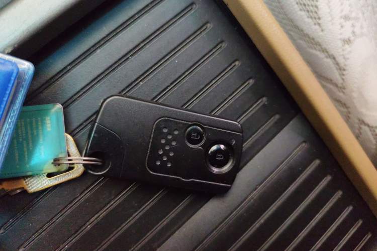 Used Honda Odyssey 2009 2.4L Luxury Edition Vehicle Key