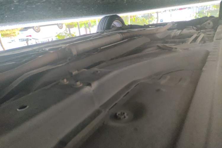 Used Honda Odyssey 2011 Jingxiu 2.4L Leading Edition Chassis Front Right