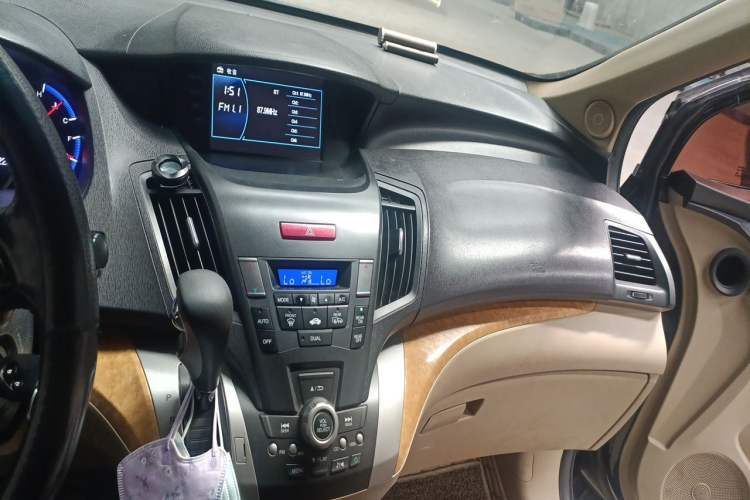 Used Honda Odyssey 2011 Jingxiu 2.4L Luxury Edition Audio And AC Panel