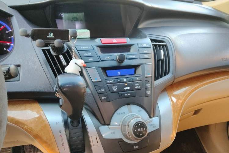 Used Honda Odyssey 2011 Jingxiu 2.4L Leading Edition Audio And AC Panel