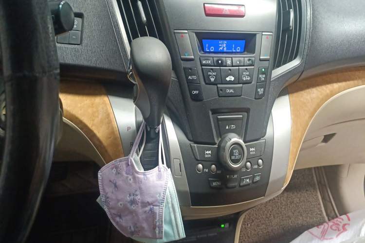 Used Honda Odyssey 2011 Jingxiu 2.4L Luxury Edition Gear Lever
