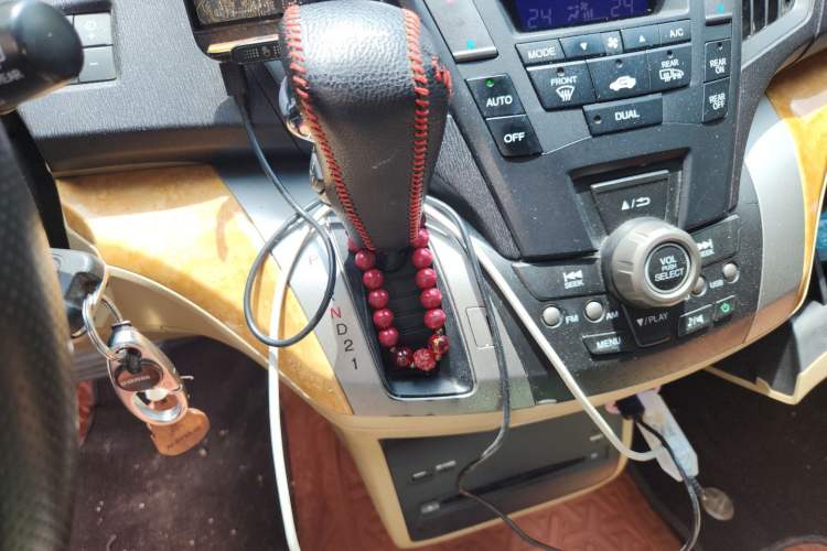 Used Honda Odyssey 2011 Jingxiu 2.4L Luxury Edition Gear Lever