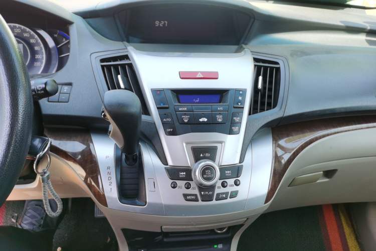 Used Honda Odyssey 2011 Jingxiu 2.4L Comfort Version Audio And AC Panel