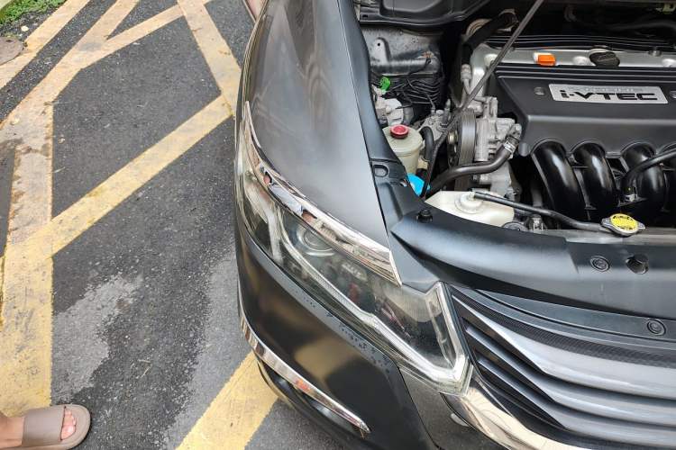 Used Honda Odyssey 2011 Jingxiu 2.4L Comfort Version Engine Bay Right