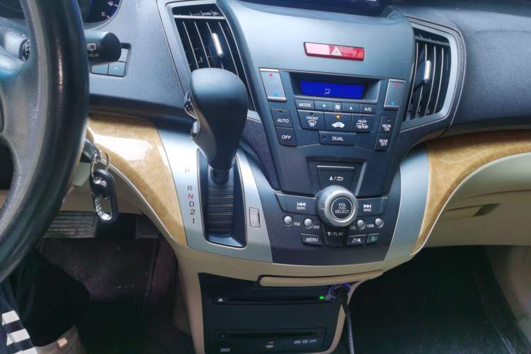Used Honda Odyssey 2011 Jingxiu 2.4L Luxury Edition Gear Lever