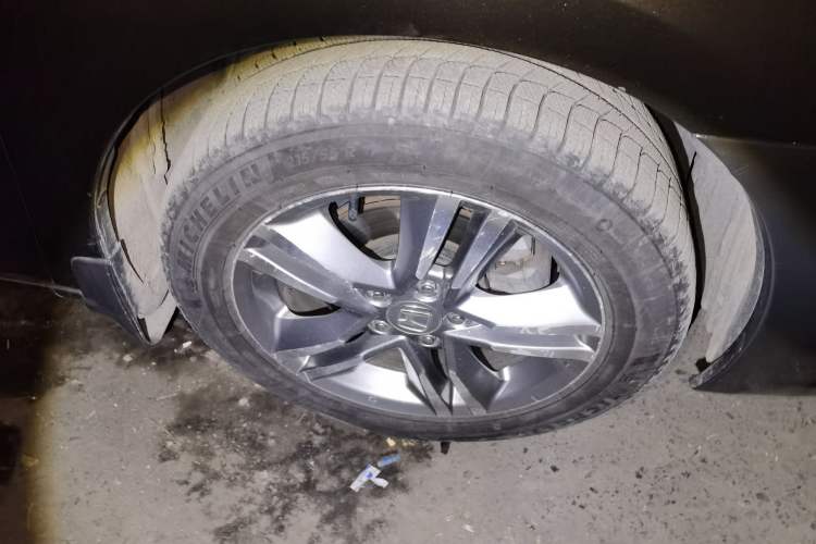 Used Honda Odyssey 2011 Jingxiu 2.4L Luxury Edition Right Front Wheel Hub