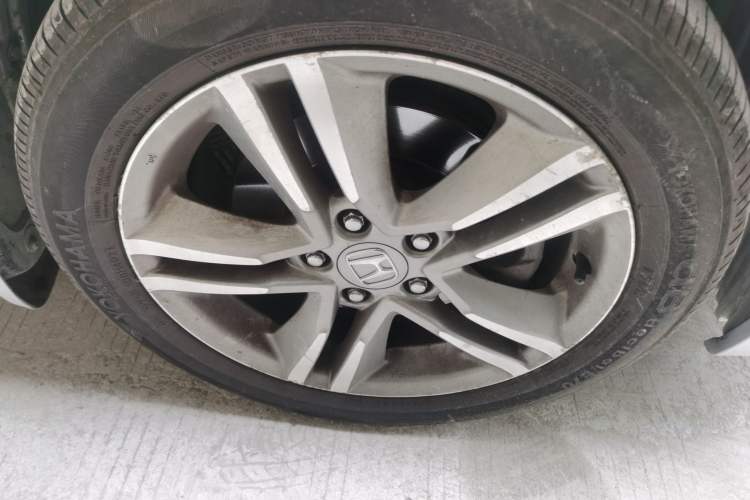 Used Honda Odyssey 2011 Jingxiu 2.4L Luxury Edition Right Front Wheel Hub