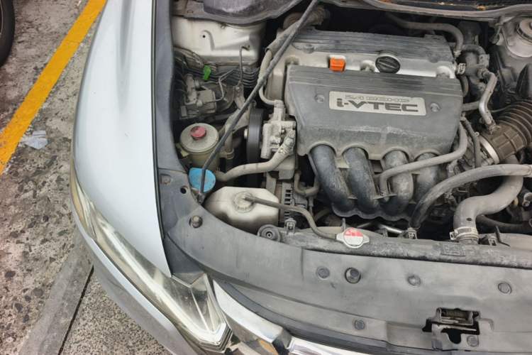 Used Honda Odyssey 2011 Jingxiu 2.4L Comfort Version Engine Bay Right